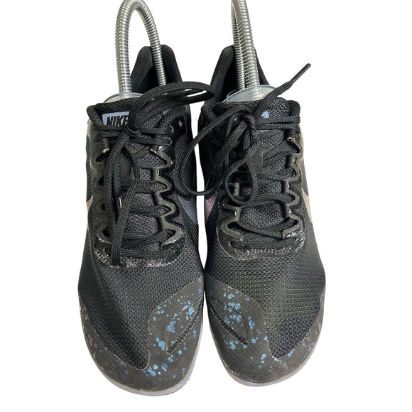 Athletic_Shoes